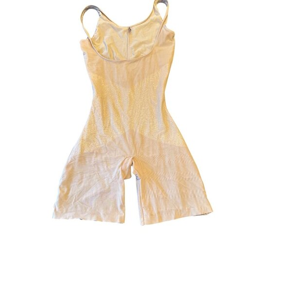 Spanx Beige Open Bust Mid-Thigh Shaping Bodysuit - Picture 1 of 4